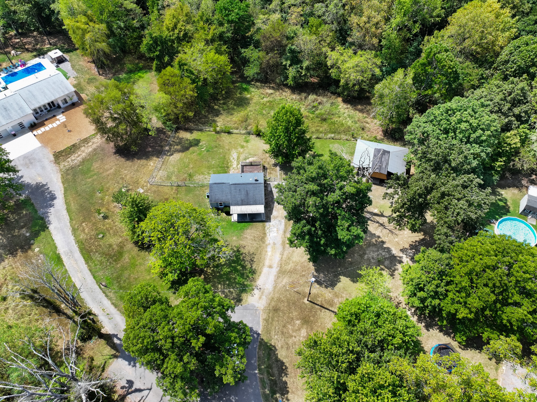 Image 32 of 59 For 11631 Clubview Drive