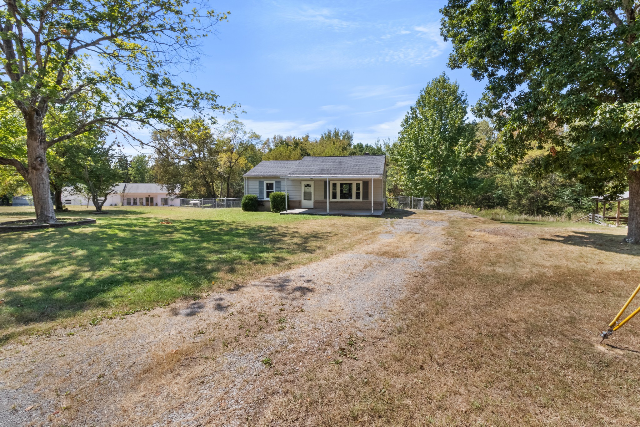 Image 6 of 59 For 11631 Clubview Drive