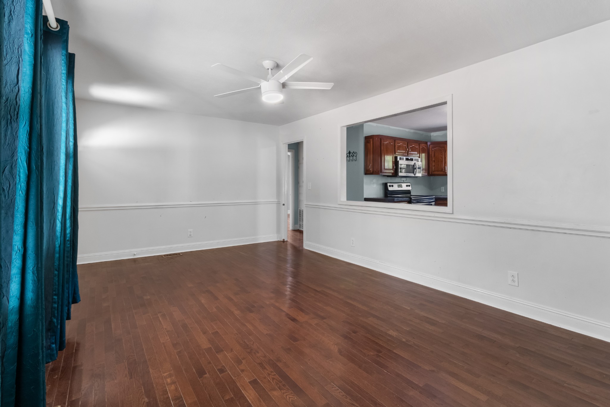Image 9 of 59 For 11631 Clubview Drive