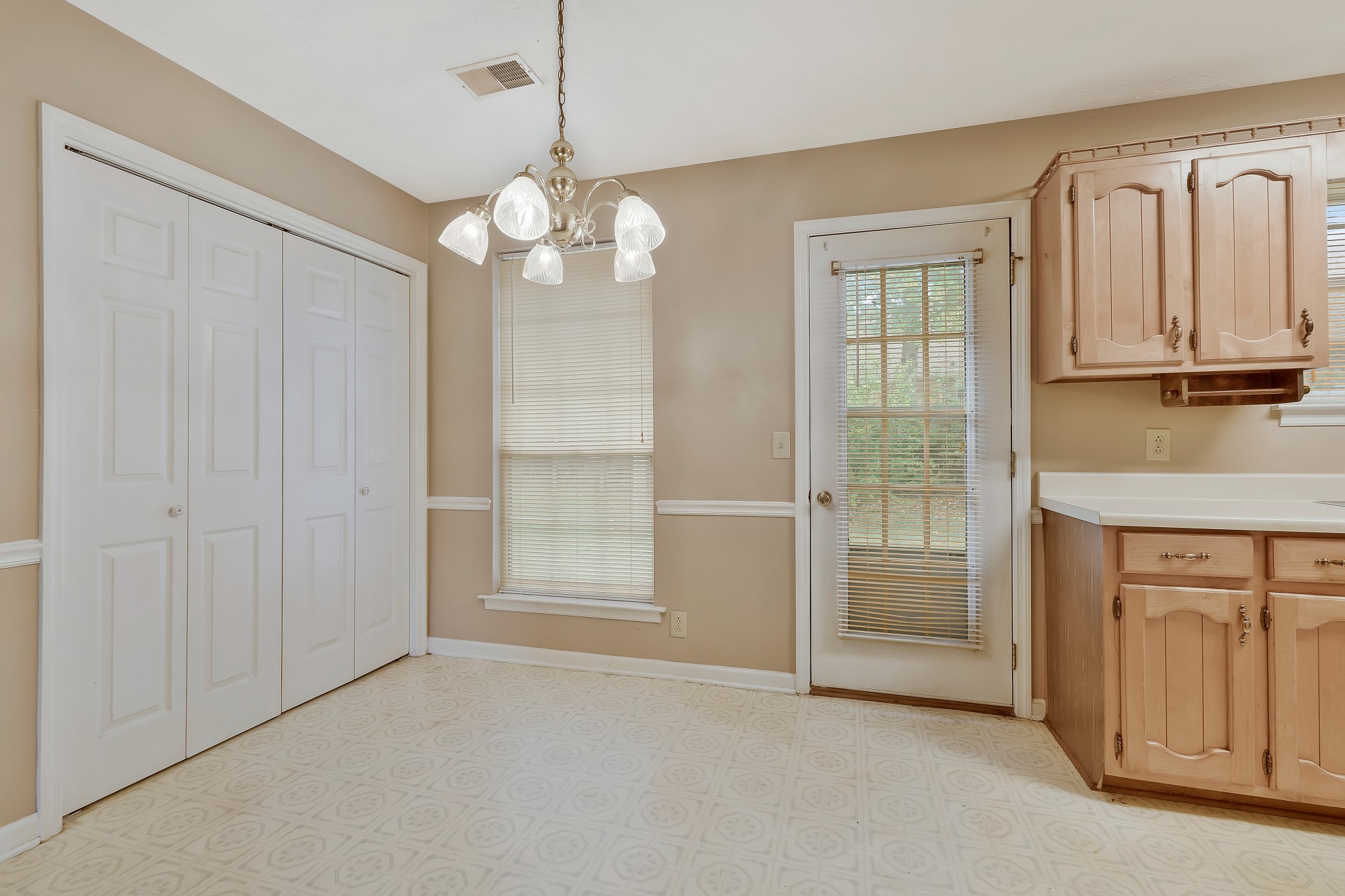 Image 5 of 6 For 20656 156th Street