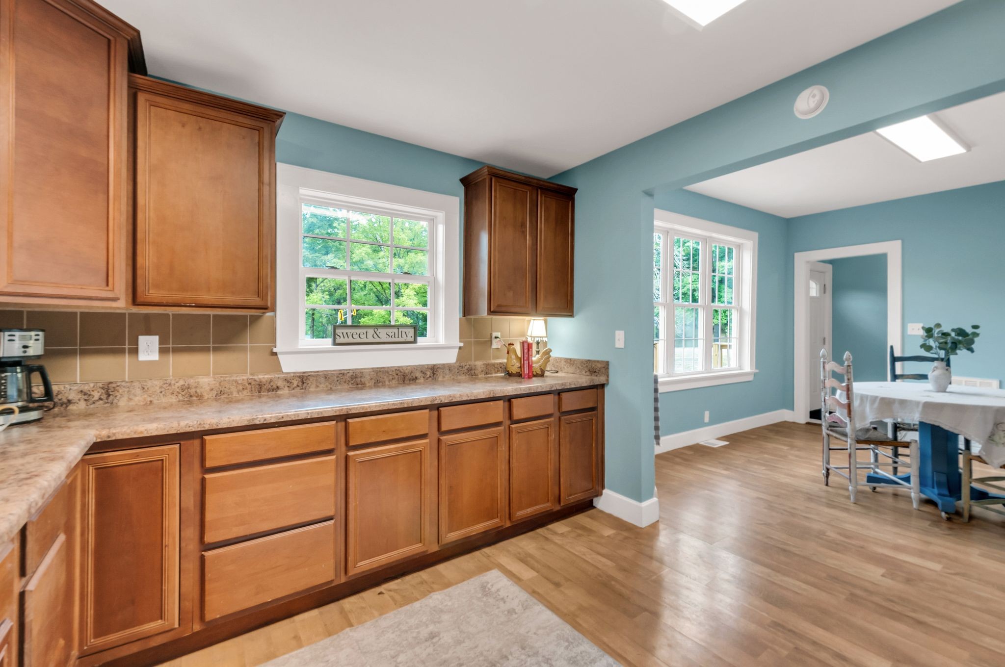 Image 14 of 52 For 5350 82nd Street