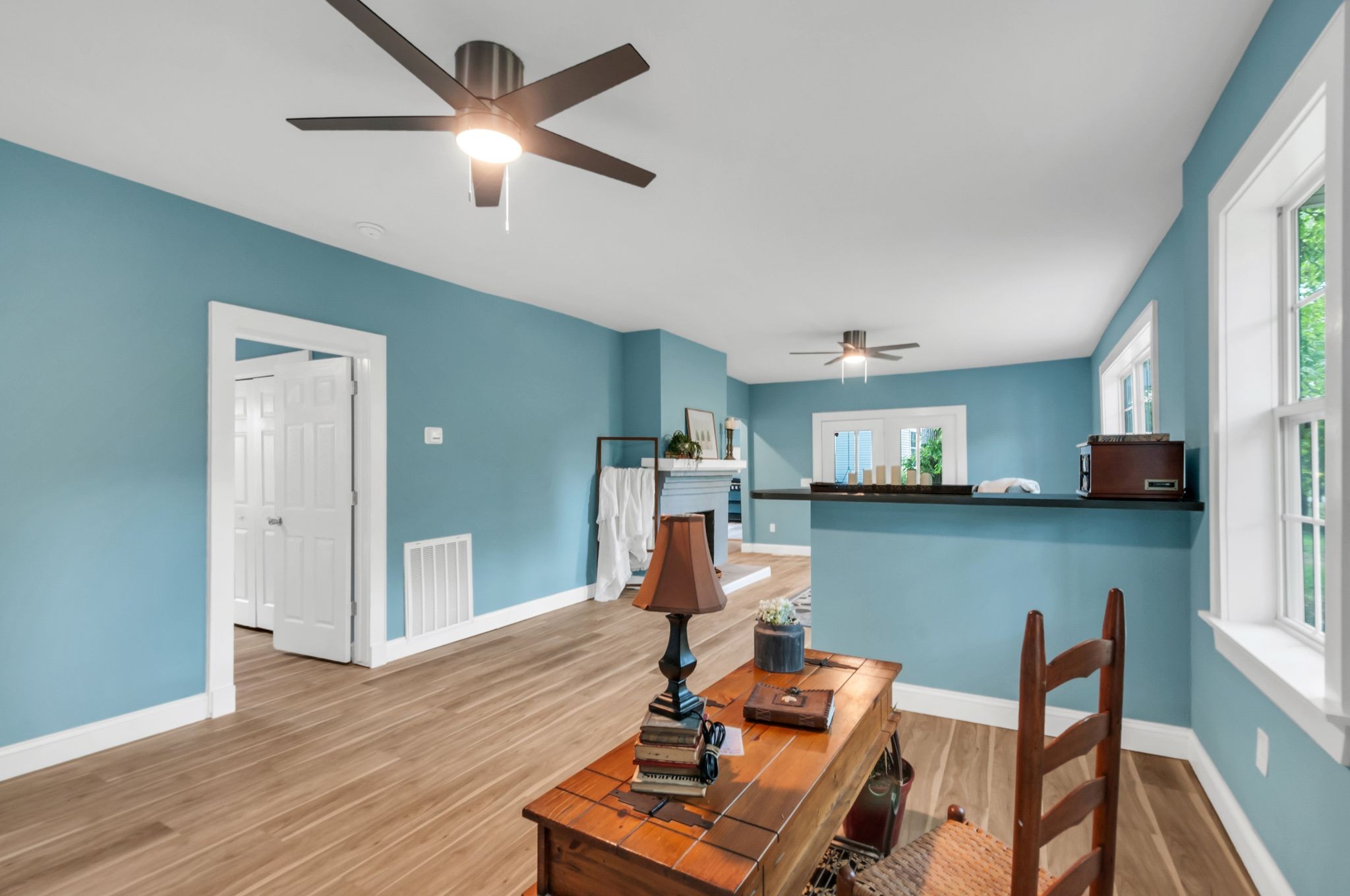 Image 18 of 52 For 5350 82nd Street