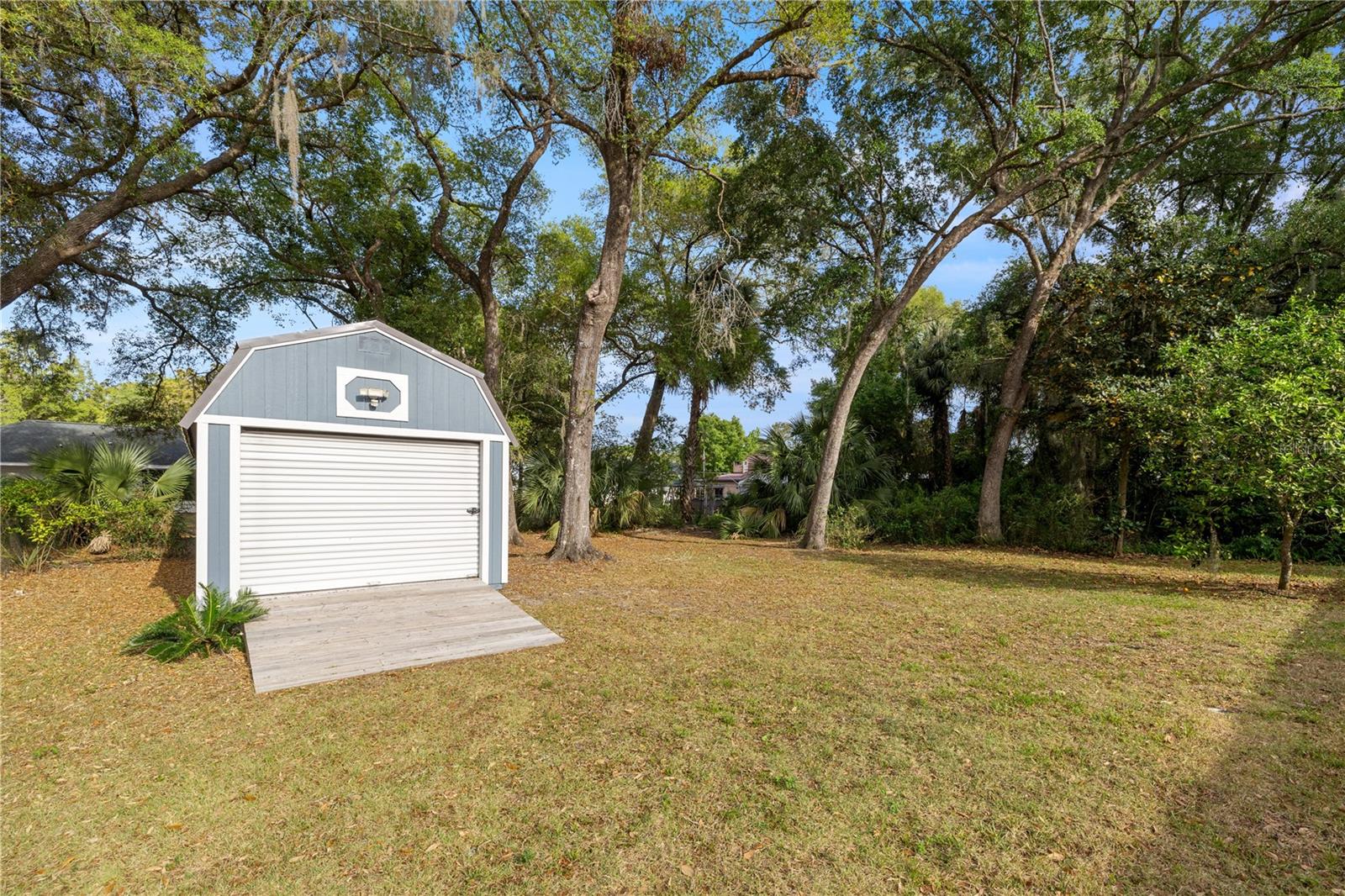 Image 25 of 32 For 2199 175th Terrace