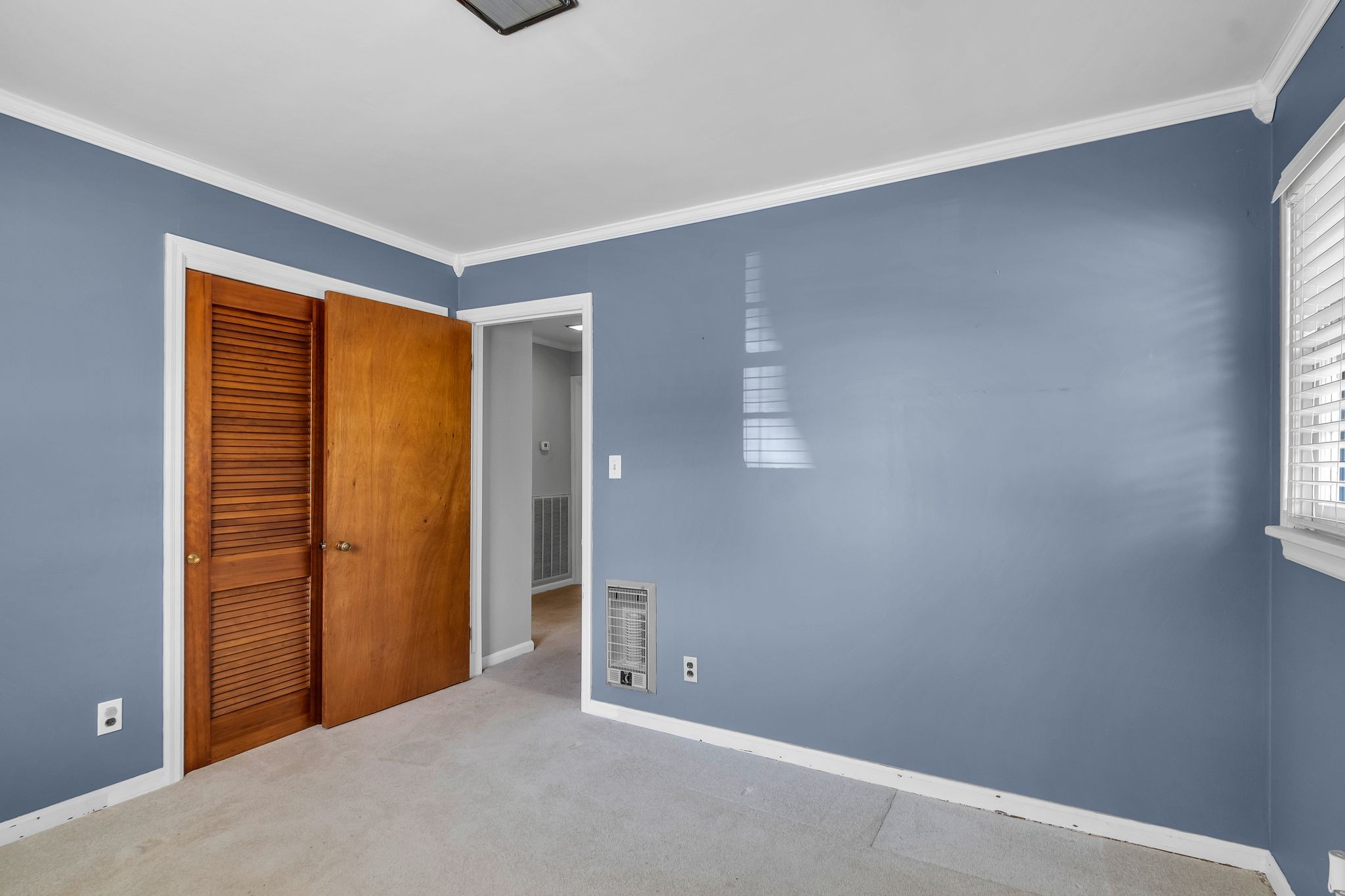 Image 19 of 21 For 9012 91st Circle