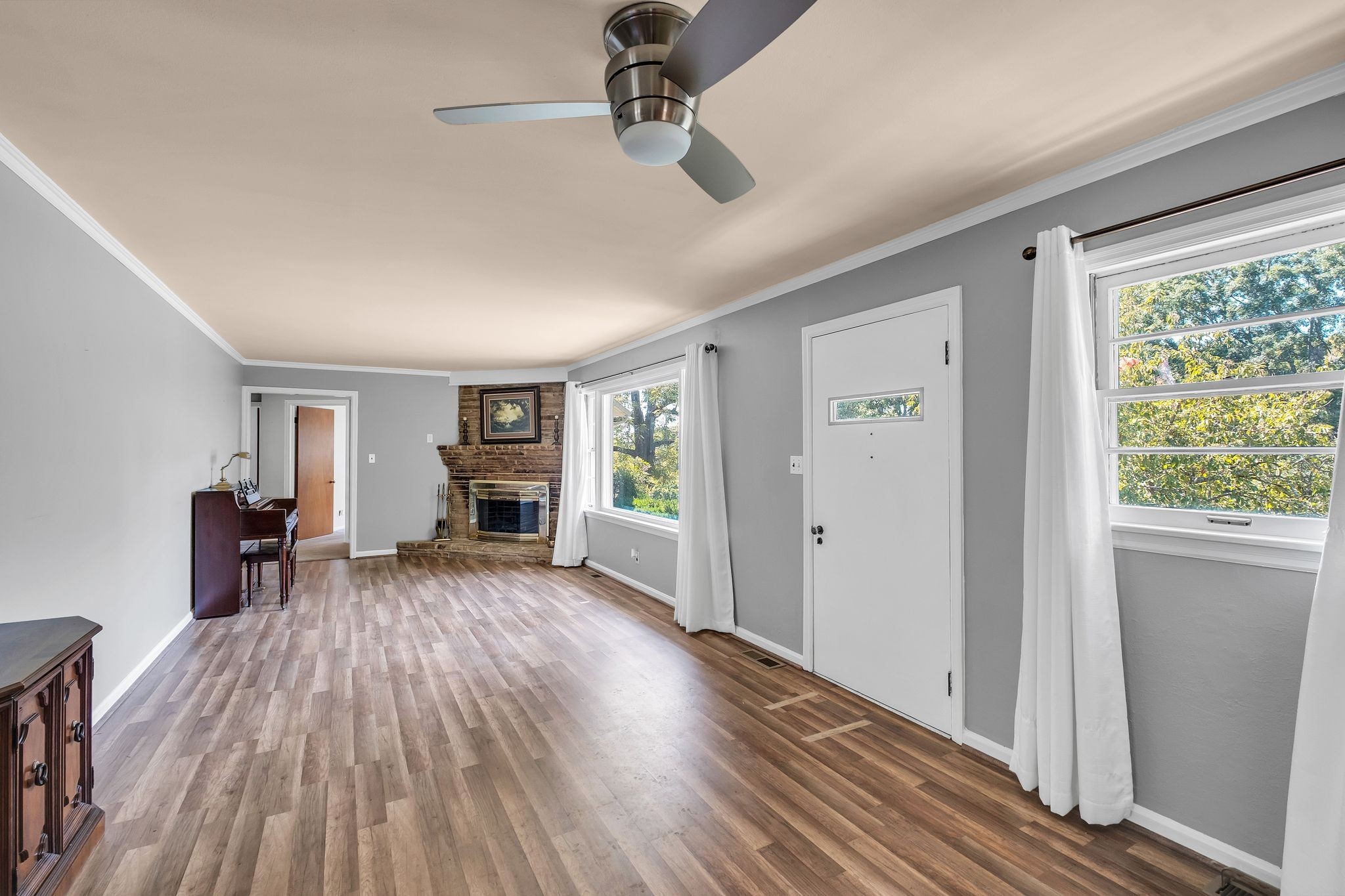 Image 6 of 21 For 9012 91st Circle