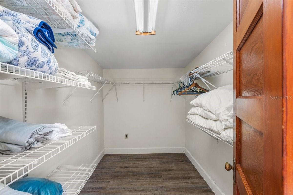 Image 23 of 39 For 57 9th Avenue E