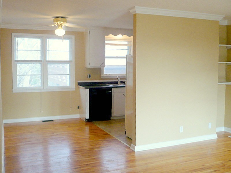 Image 4 of 39 For 57 9th Avenue E