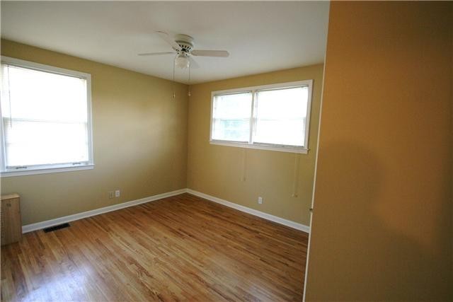 Image 6 of 39 For 57 9th Avenue E