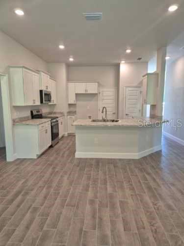 Image 6 of 9 For 3180 46th Avenue