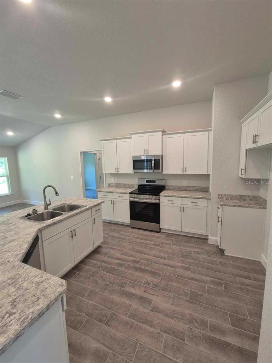 Image 7 of 9 For 3180 46th Avenue