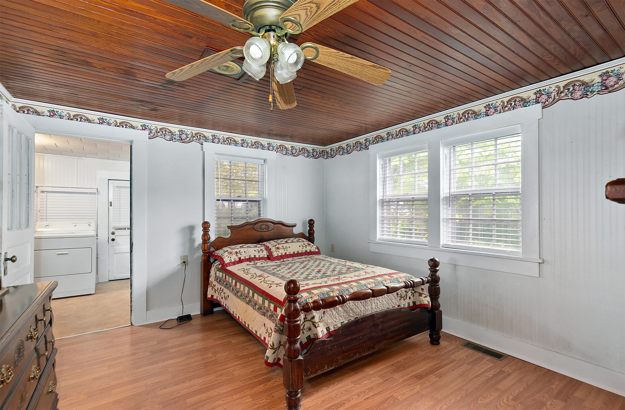 Image 7 of 17 For 18579 26th Street