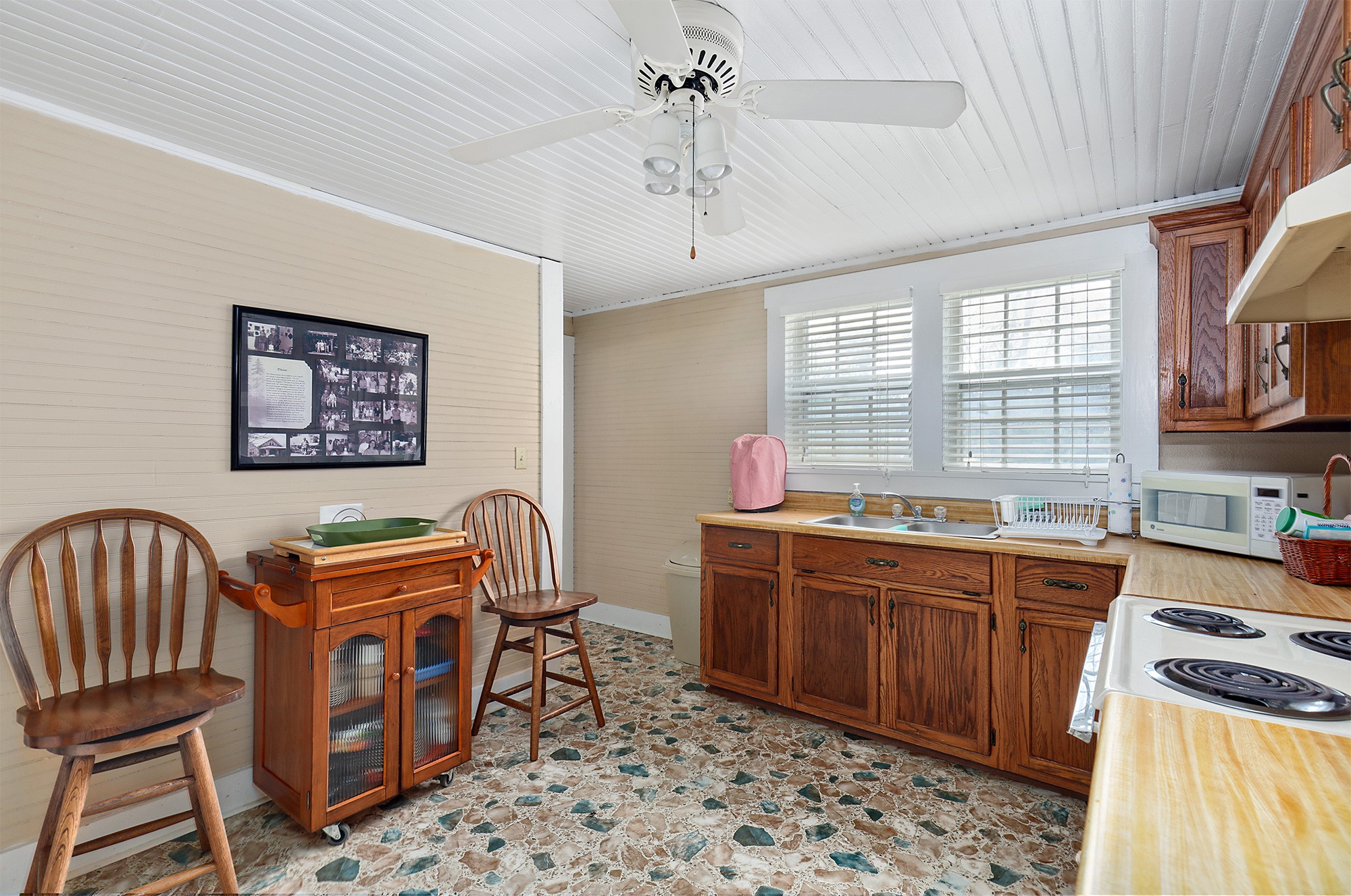 Image 9 of 17 For 18579 26th Street