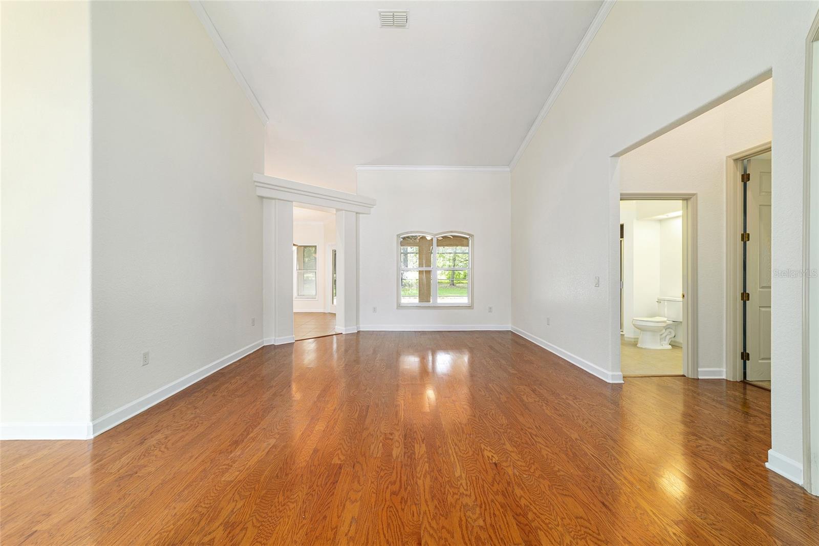 Image 40 of 97 For 733 67th Lane