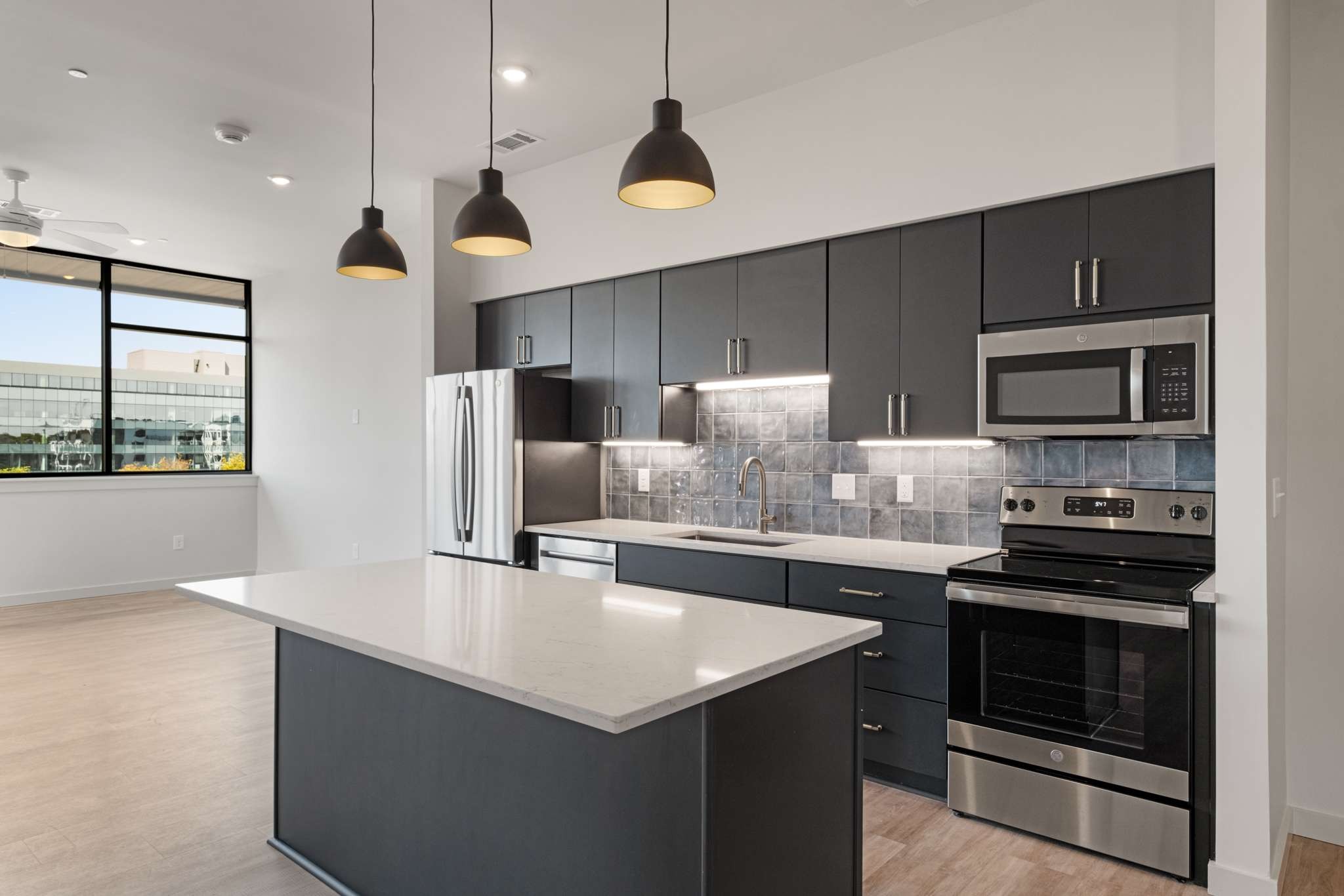 Image 3 of 60 For 12871 90th Avenue