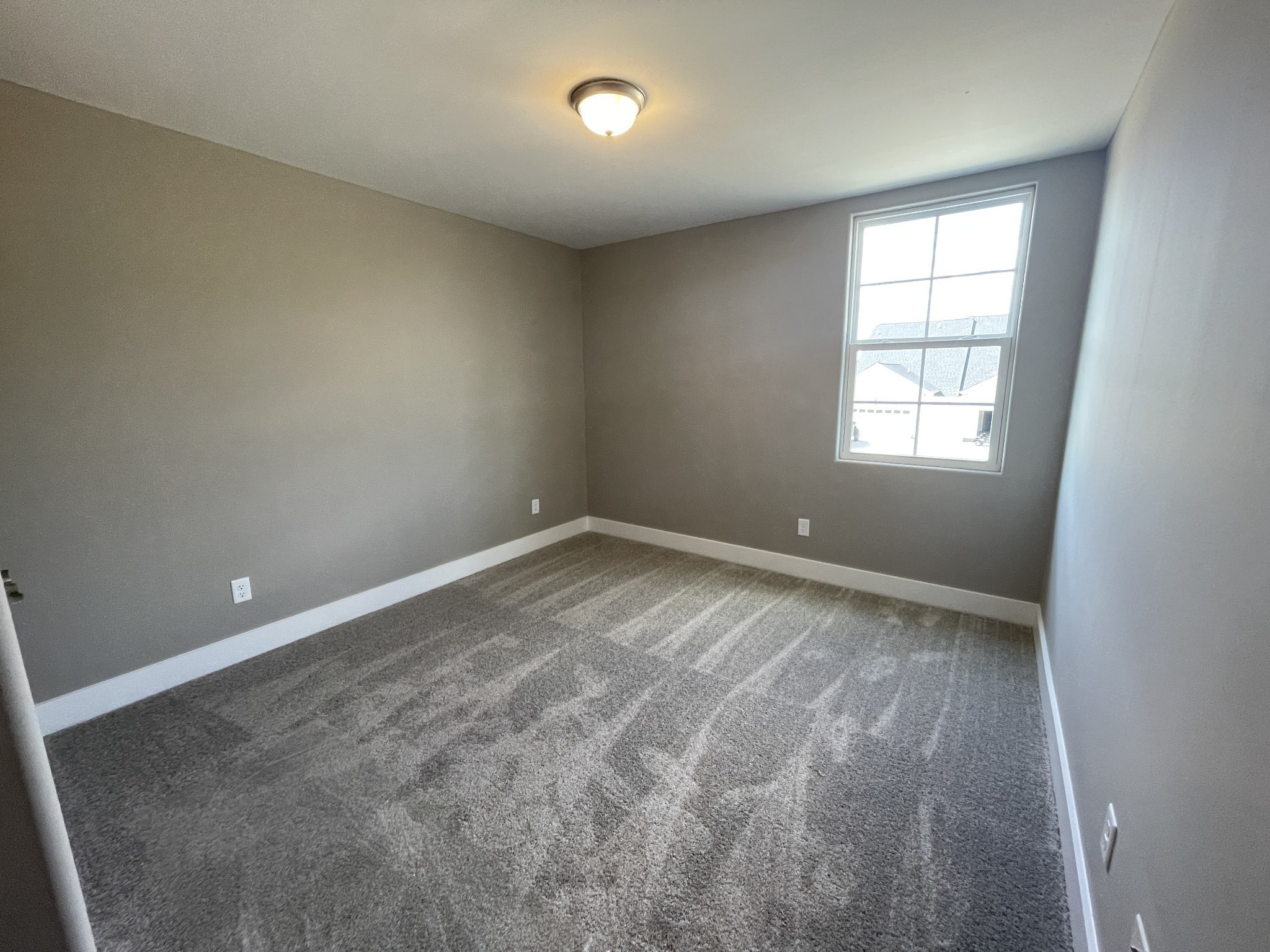 Listing photo id 10 for 13154 69th Court