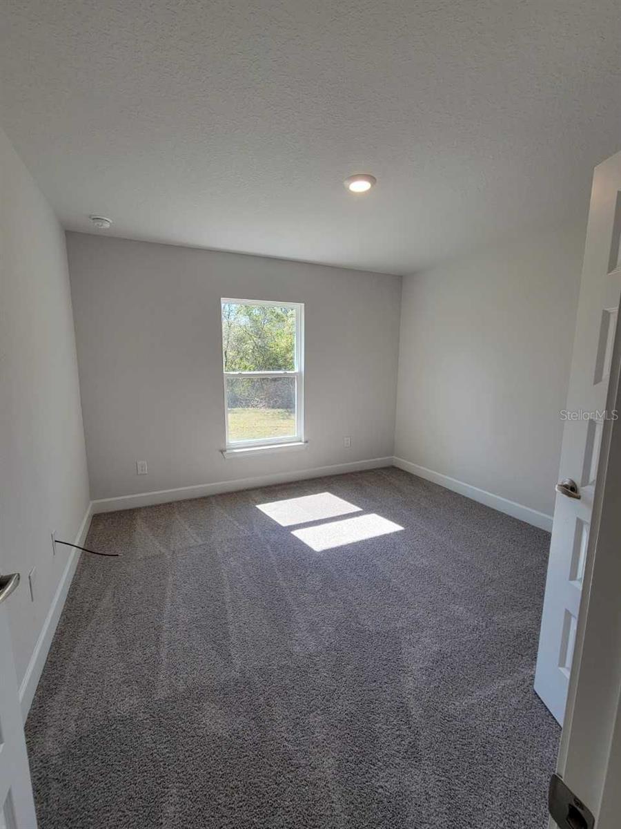 Listing photo id 21 for 13154 69th Court