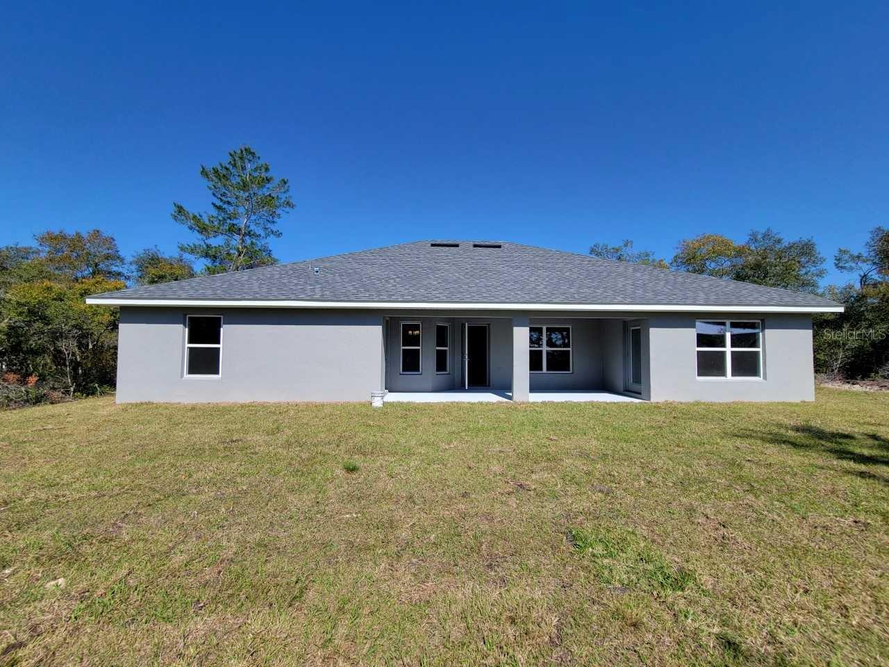 Listing photo id 23 for 13154 69th Court