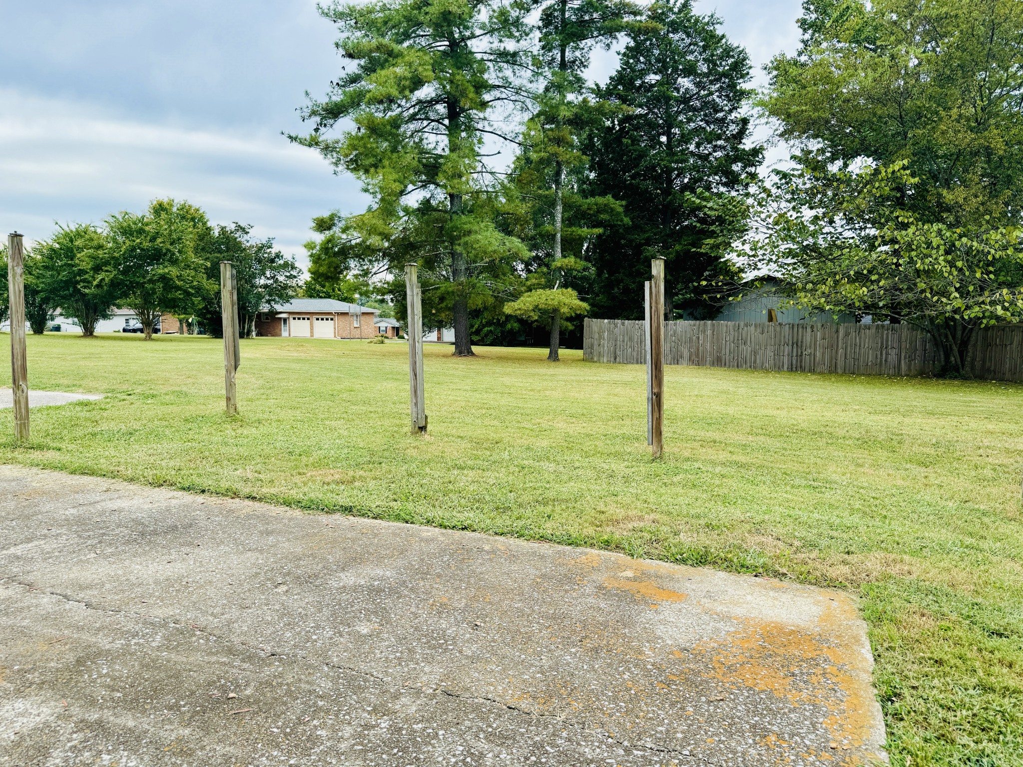 Image 20 of 35 For 9088 95th Avenue