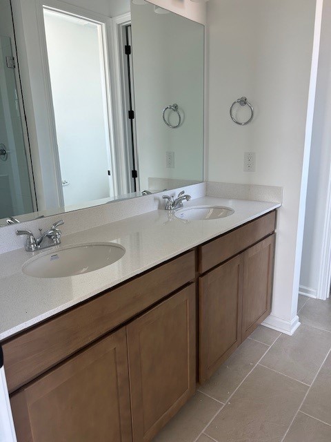 Image 13 of 25 For 1581 Saint Elizabeth Place