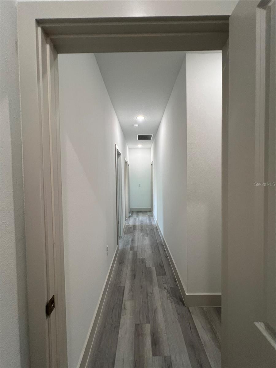 Image 17 of 25 For 1581 Saint Elizabeth Place