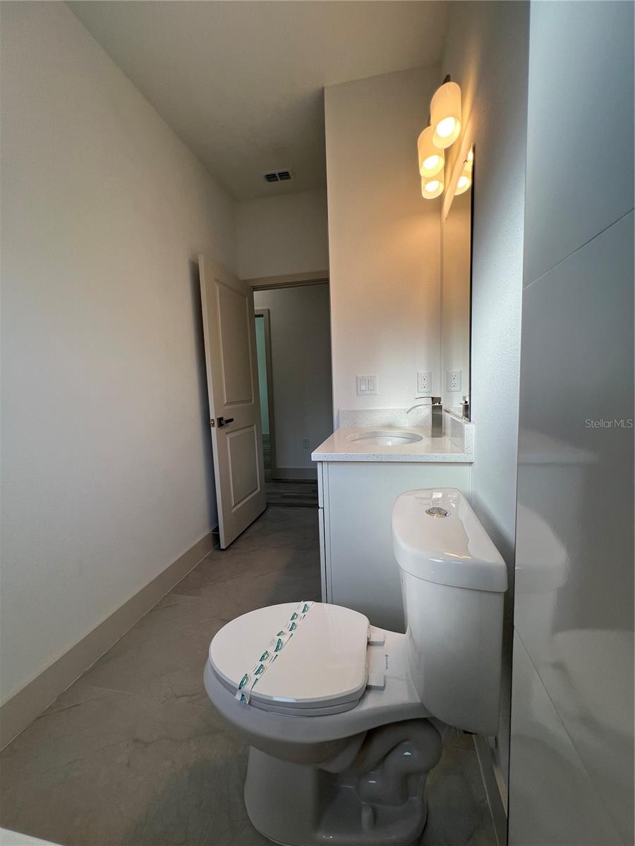 Image 19 of 25 For 1581 Saint Elizabeth Place