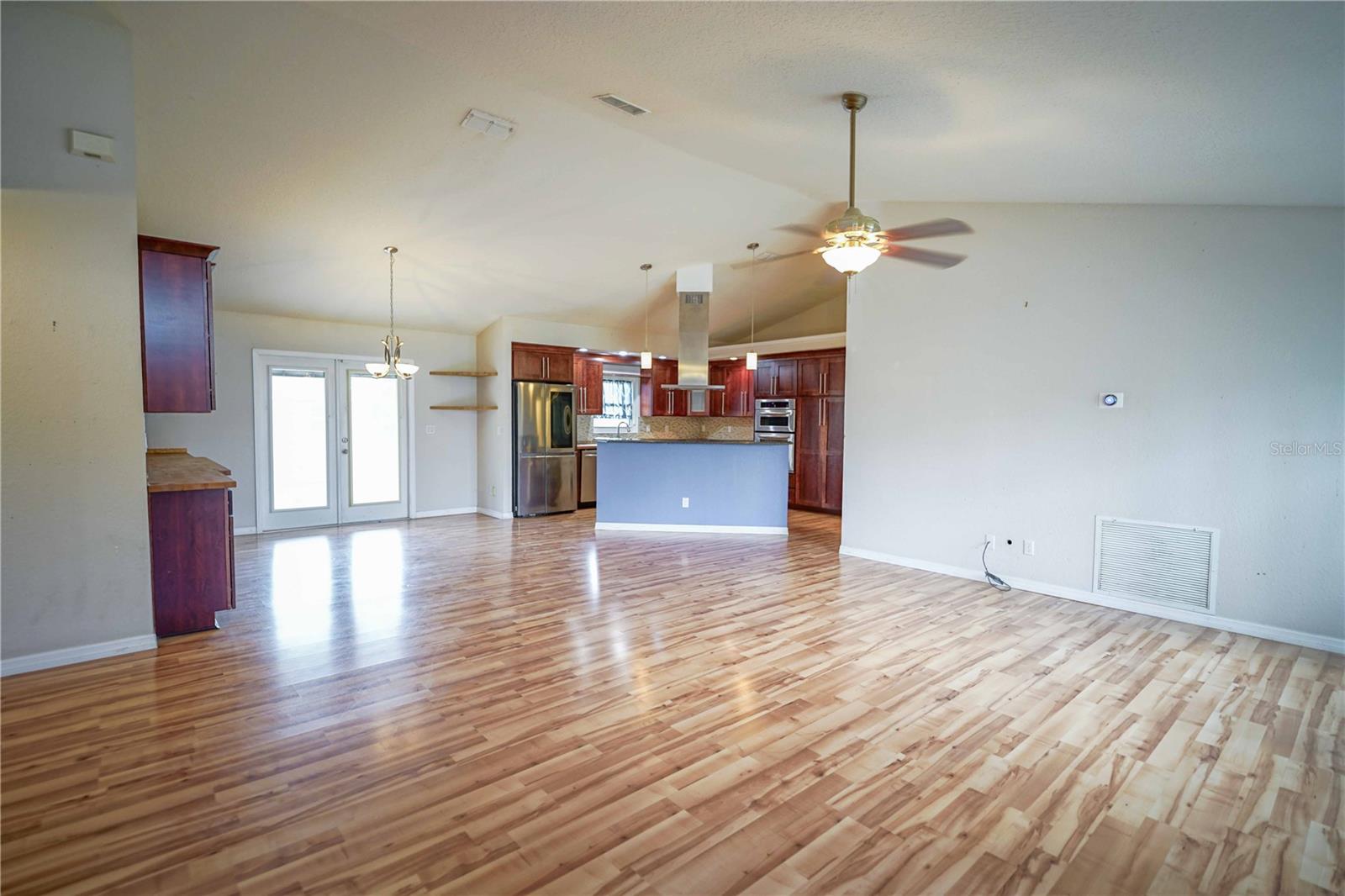Image 10 of 51 For 2730 162nd Street Road