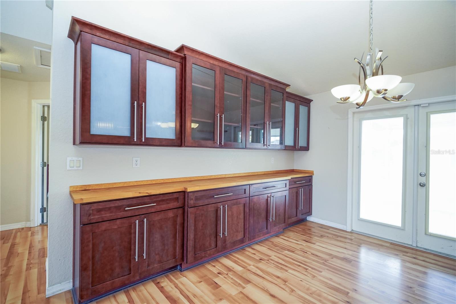 Image 17 of 51 For 2730 162nd Street Road