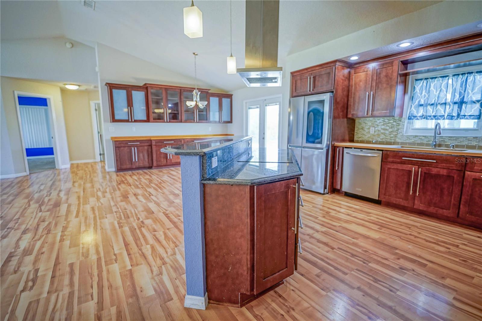 Image 22 of 51 For 2730 162nd Street Road
