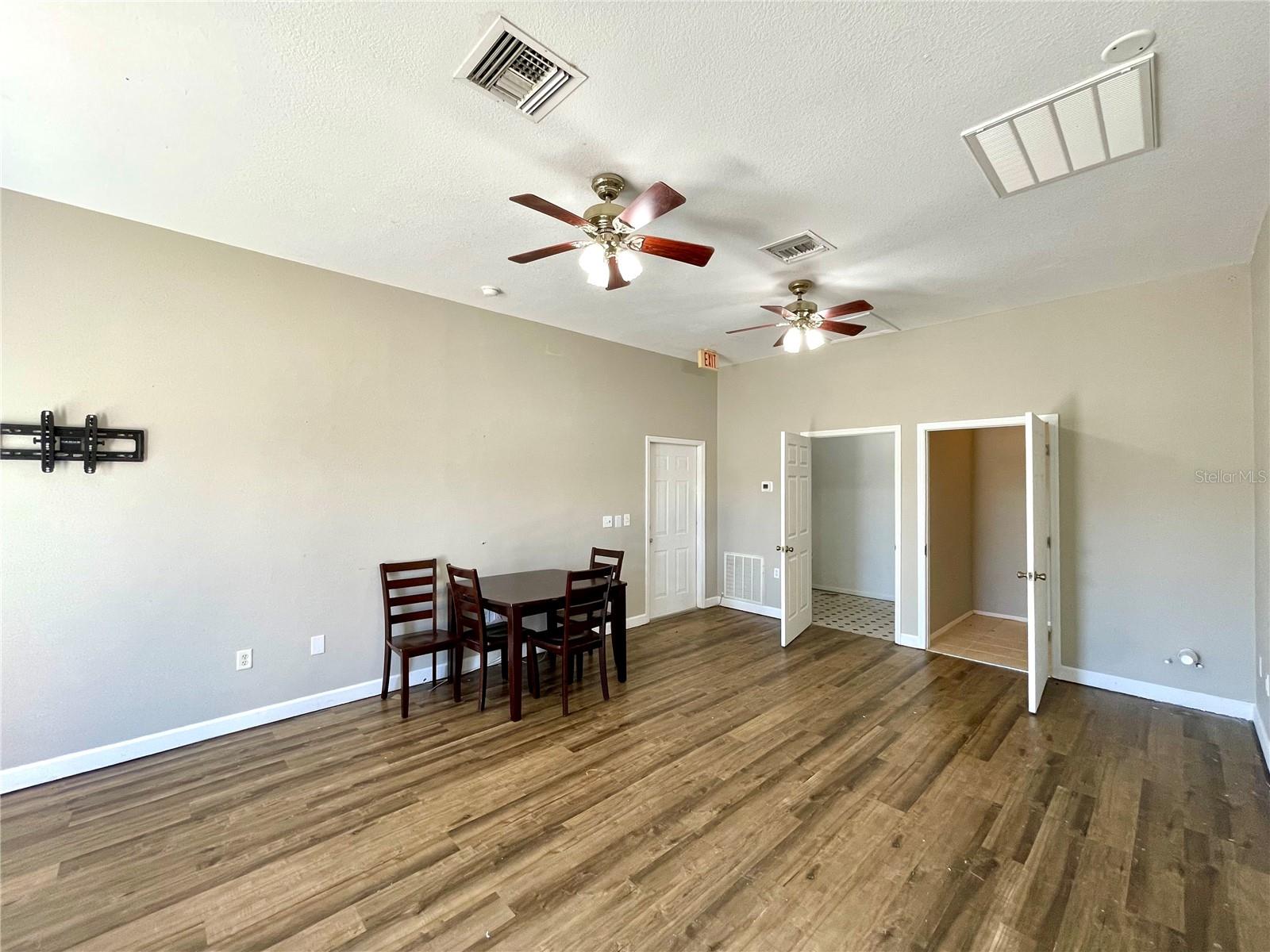 Image 12 of 34 For 9145 151st Lane Road
