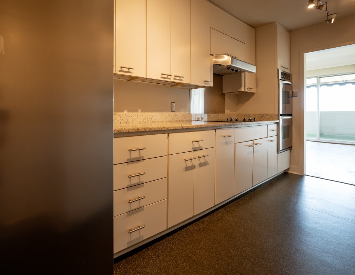 Image 12 of 13 For 23915 Nautilus Boulevard