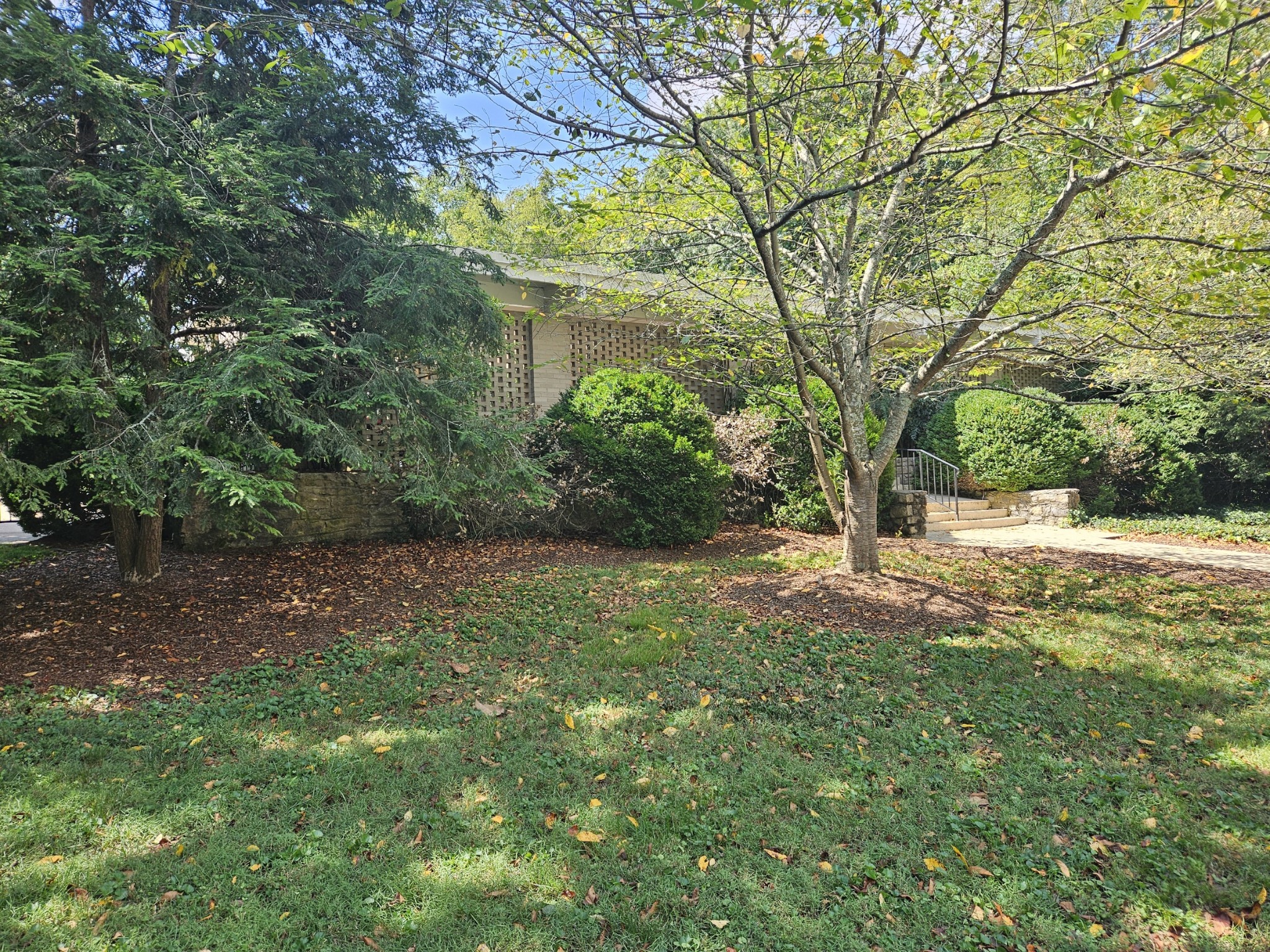 Image 29 of 42 For 23915 Nautilus Boulevard