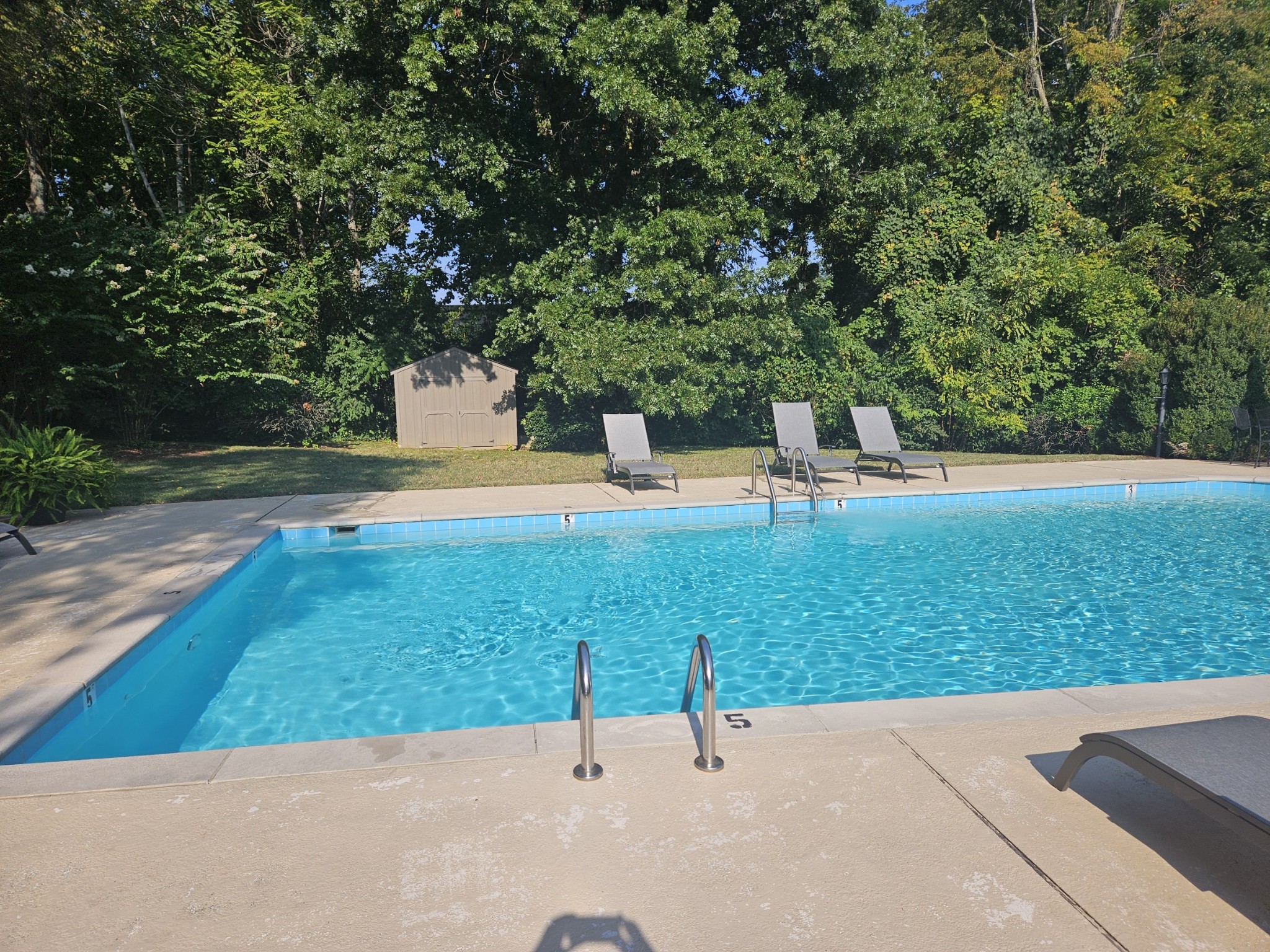 Image 34 of 42 For 23915 Nautilus Boulevard