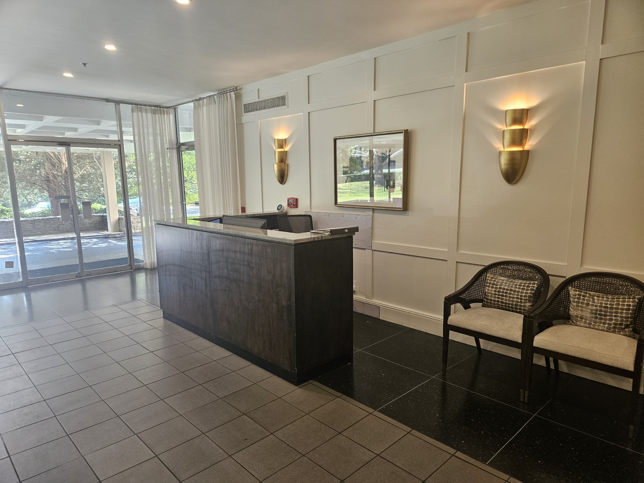 Image 5 of 13 For 23915 Nautilus Boulevard