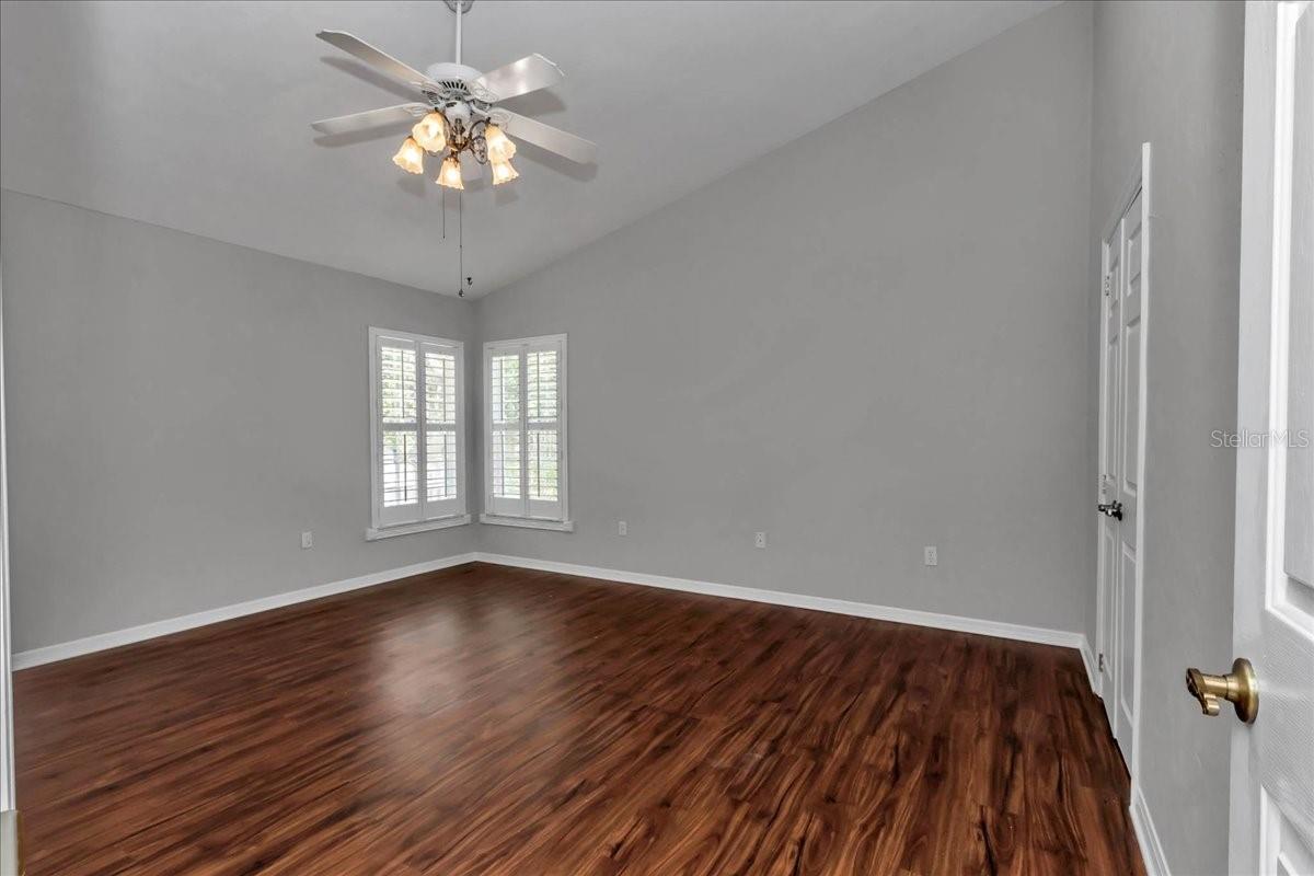 Image 31 of 68 For 9810 206 Court Sw