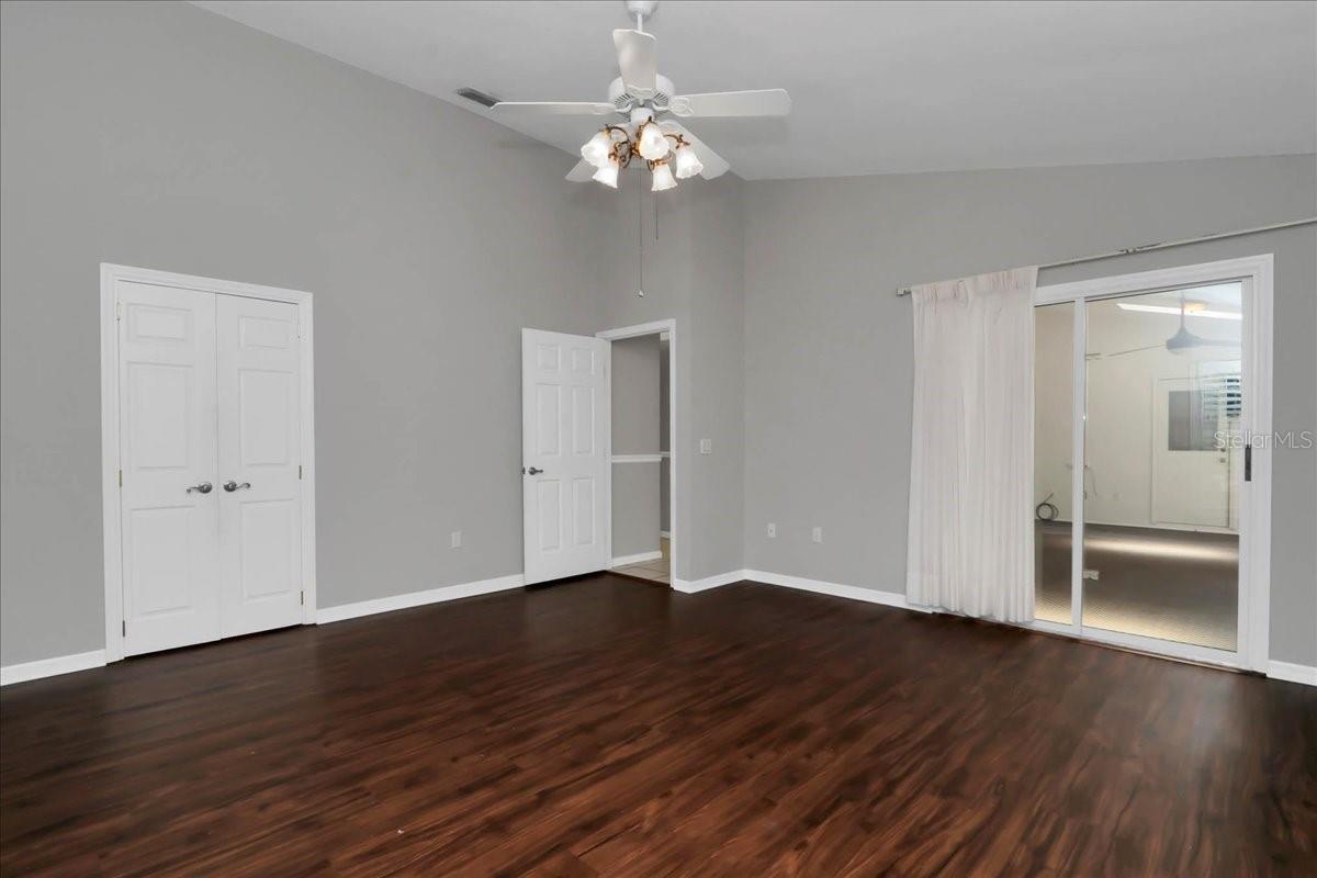Image 33 of 68 For 9810 206 Court Sw