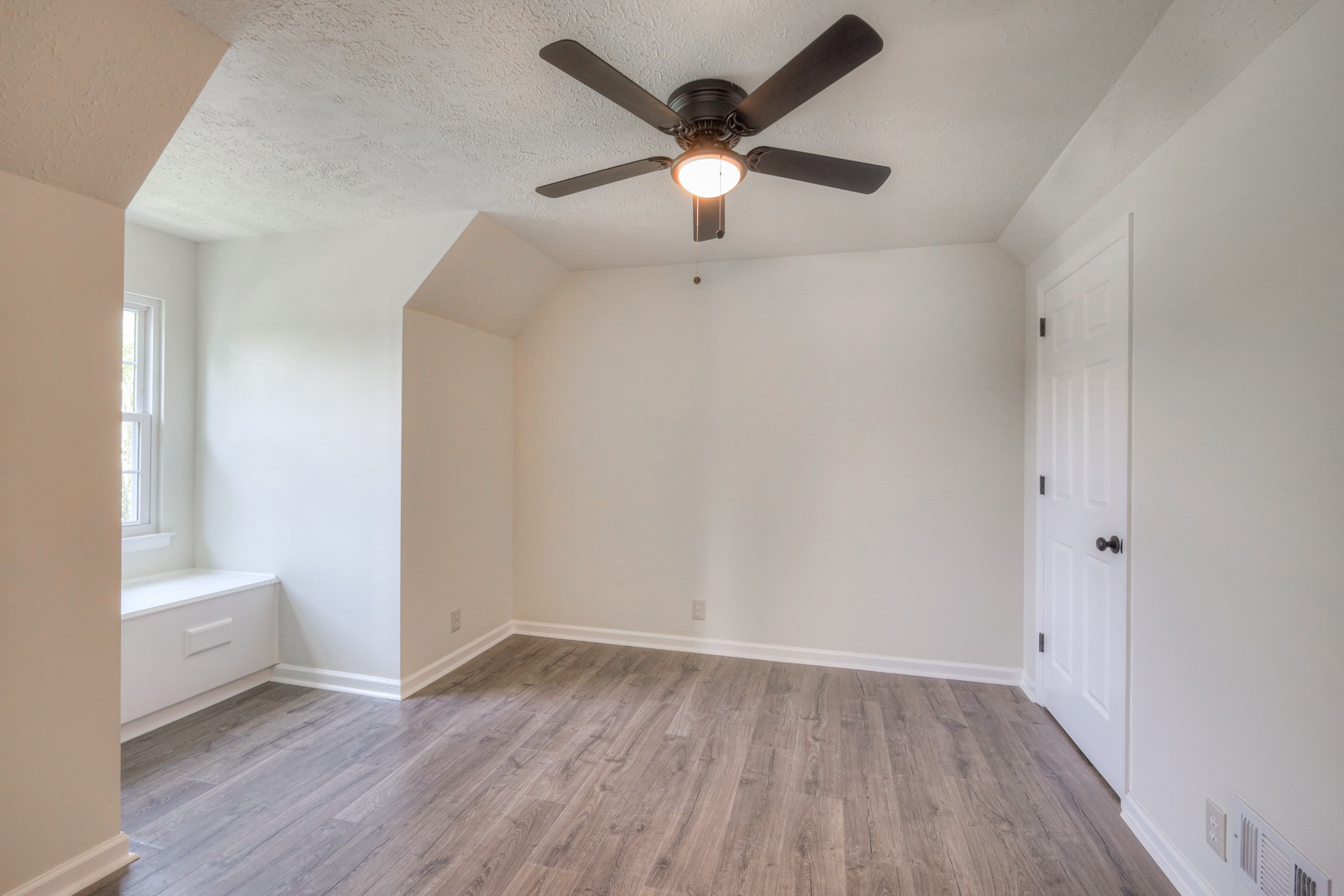 Image 26 of 42 For 4358 Zinnia Court