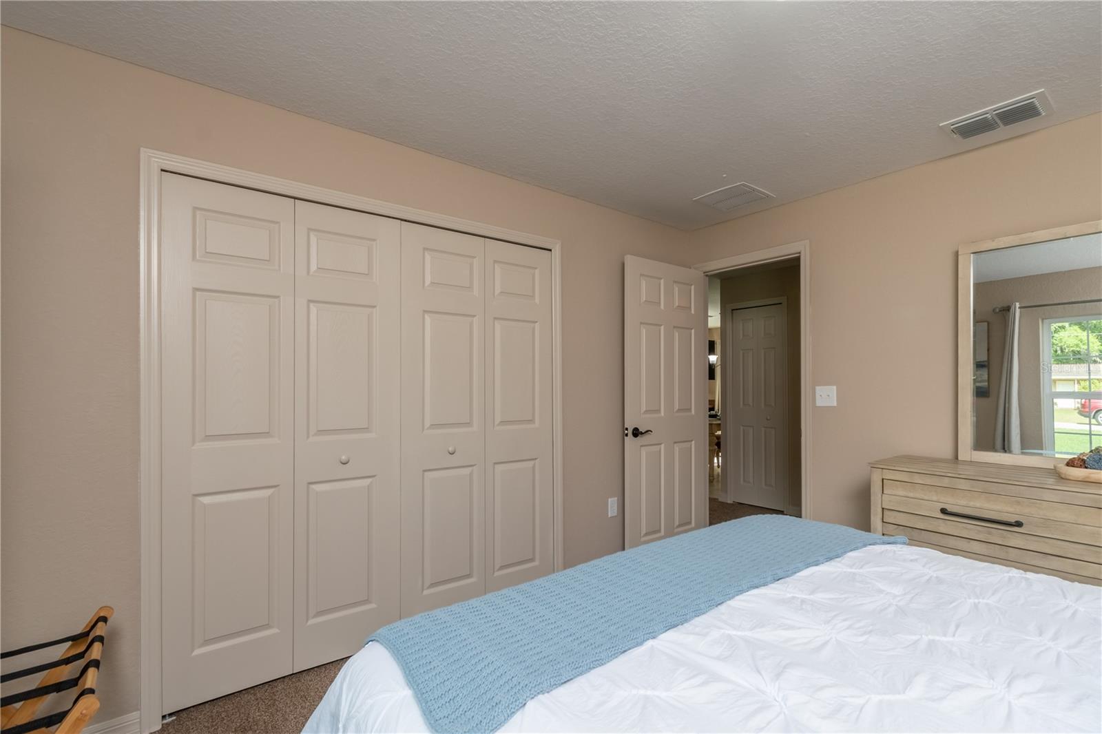 Image 16 of 38 For 4915 62nd Avenue