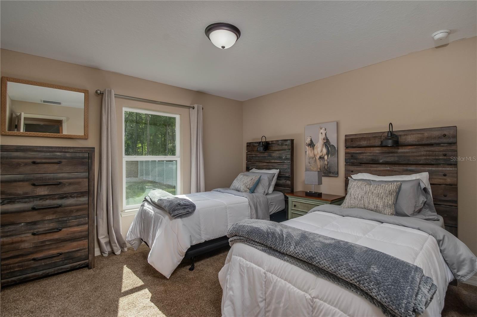 Image 18 of 38 For 4915 62nd Avenue