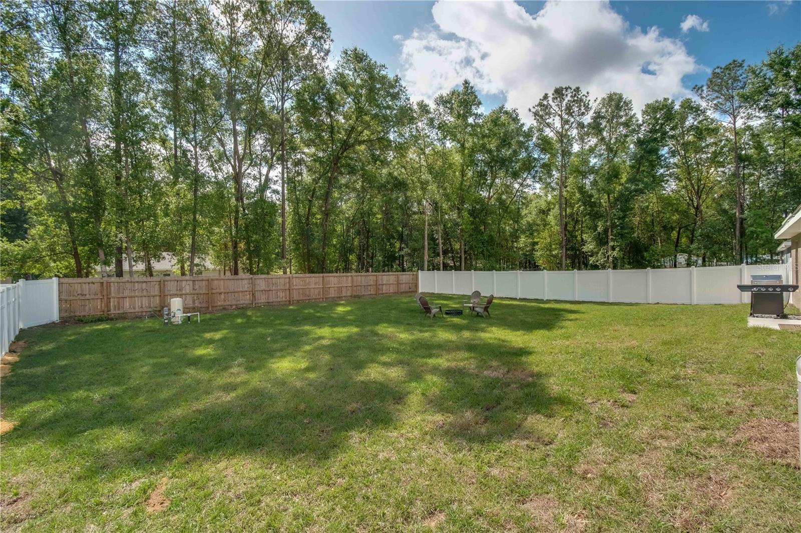Image 7 of 38 For 4915 62nd Avenue