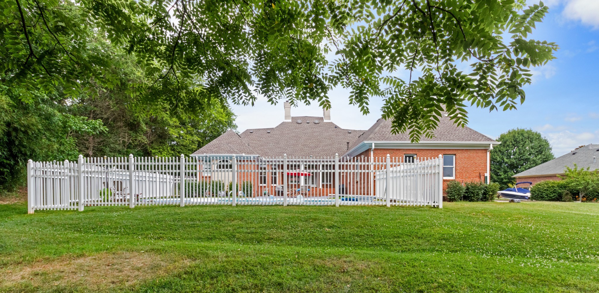 Listing photo id 26 for 7886 103rd Loop