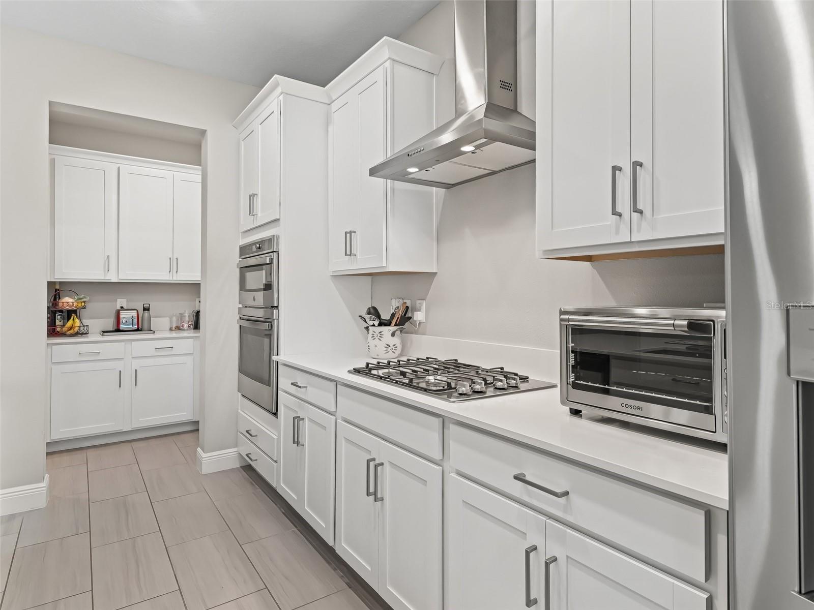 Image 12 of 43 For 3840 6th Avenue