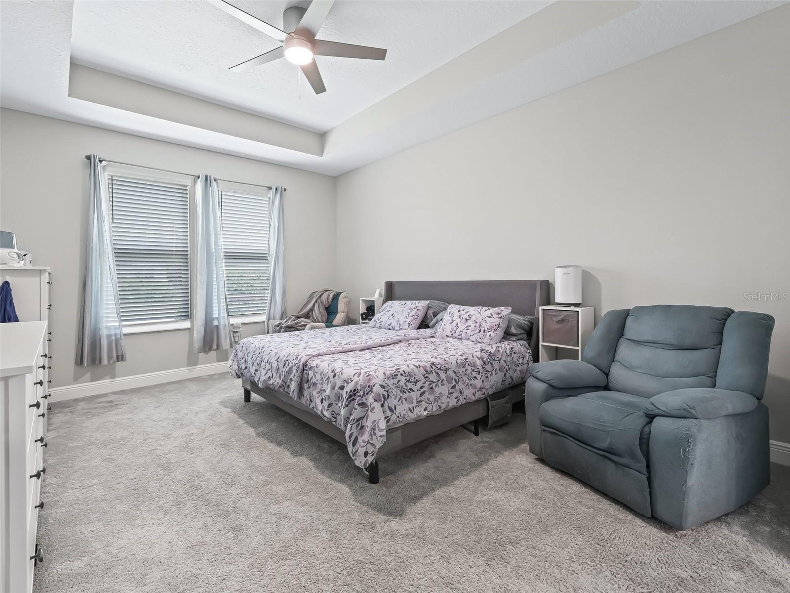 Image 18 of 43 For 3840 6th Avenue