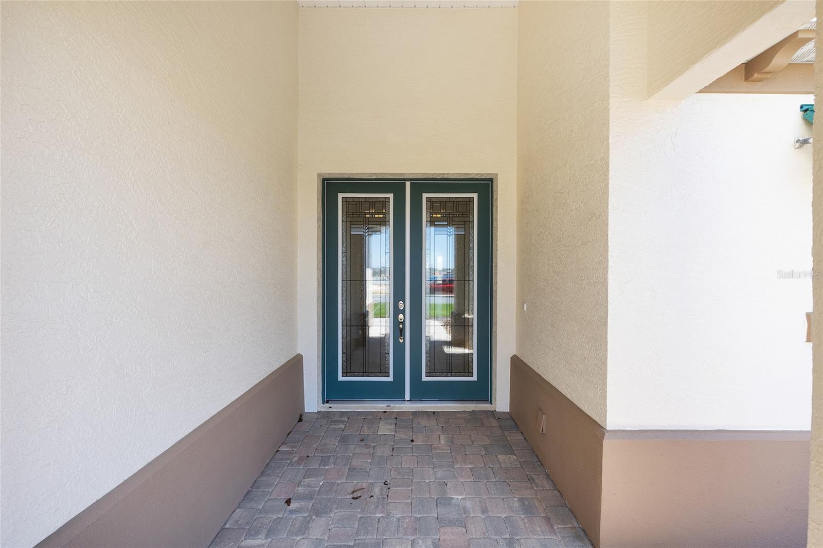 Image 6 of 50 For 8497 99th Circle