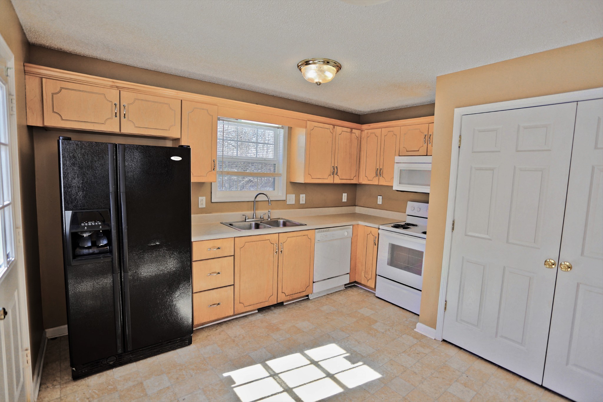 Image 4 of 22 For 13376 Highway 225a