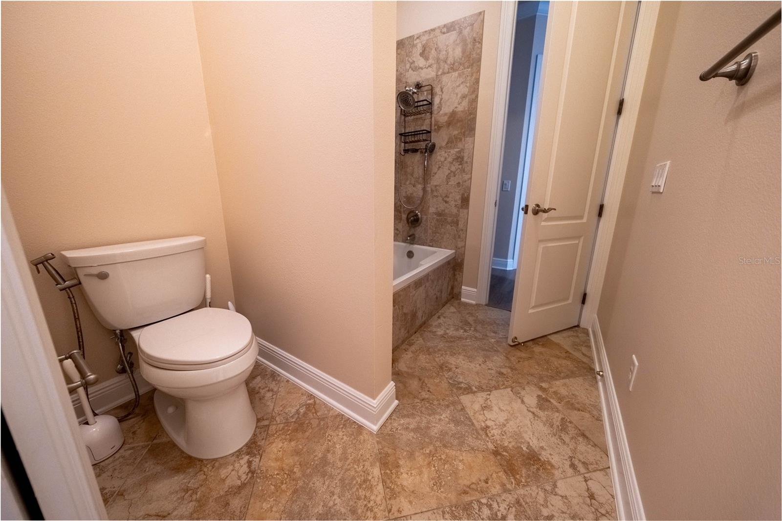 Image 71 of 98 For 1450 73rd Place
