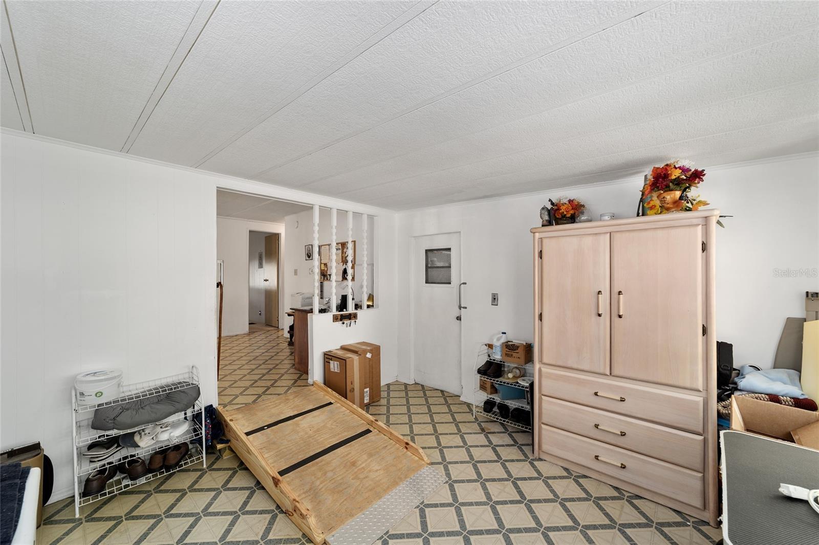 Image 18 of 36 For 3221 39th Avenue