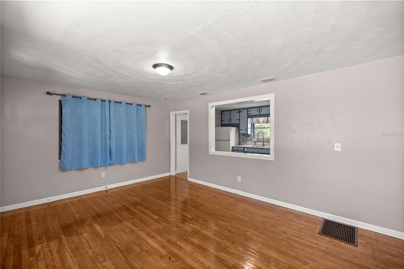 Image 10 of 26 For 1025 4th Street