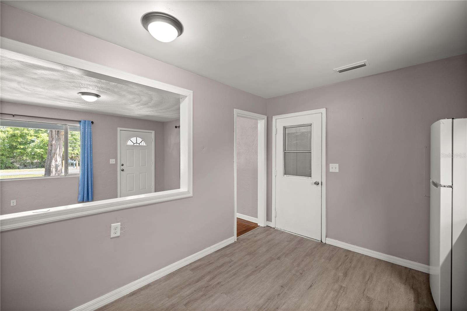 Image 11 of 26 For 1025 4th Street