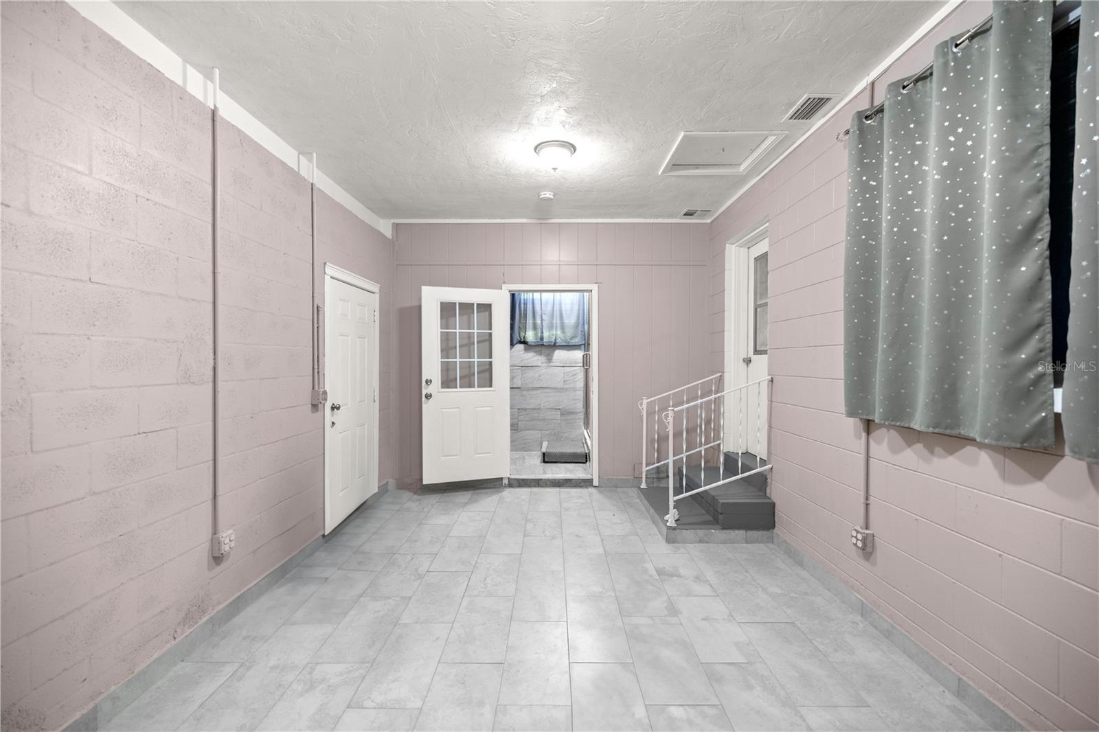 Image 19 of 26 For 1025 4th Street