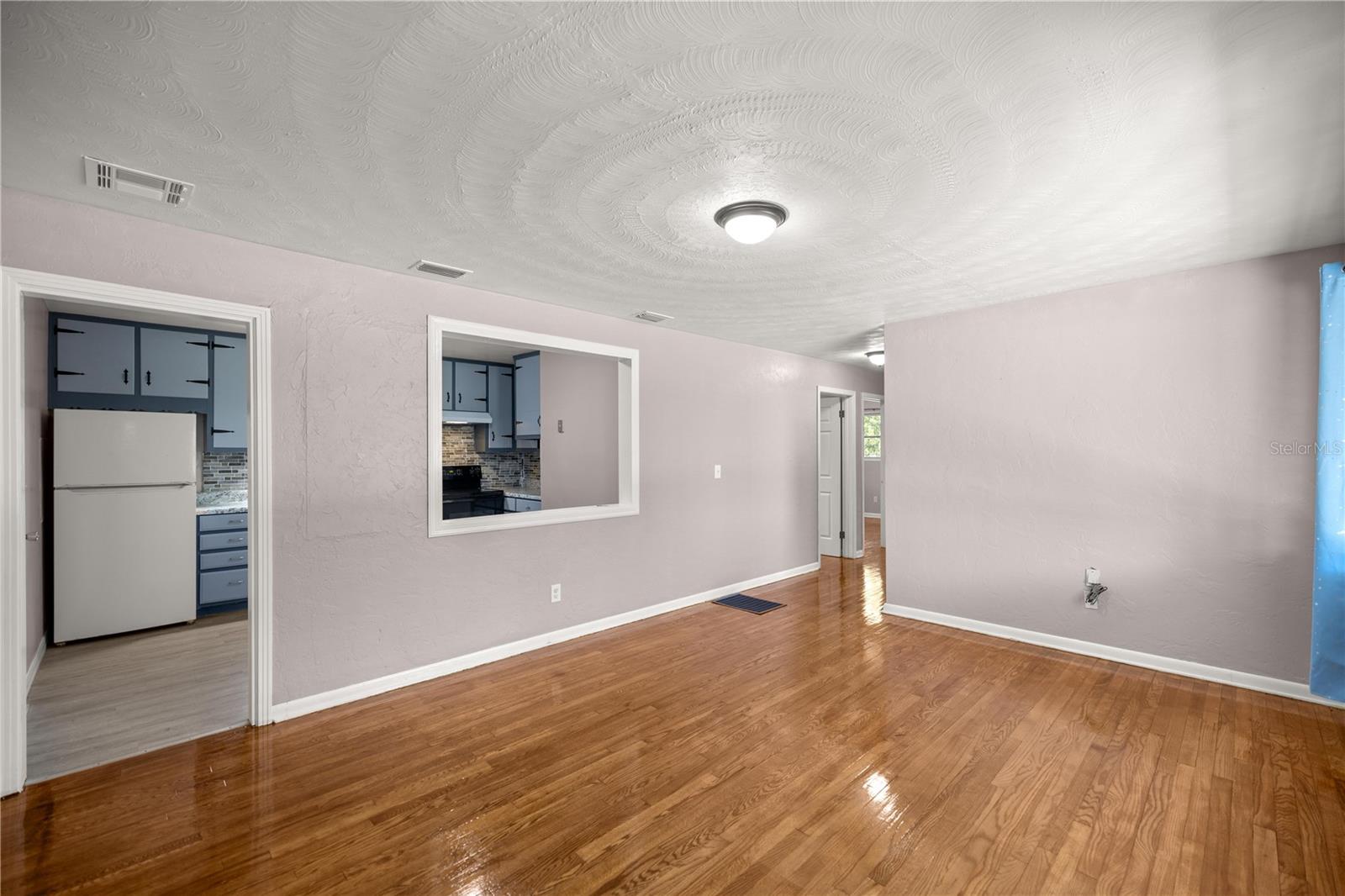 Image 7 of 26 For 1025 4th Street